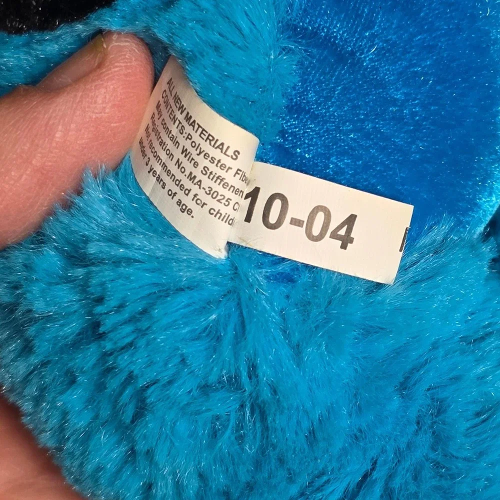 Six Flags Blue Plush Dog RARE Stuffed Animal‎ Winner Prize Souvenir Toy 12